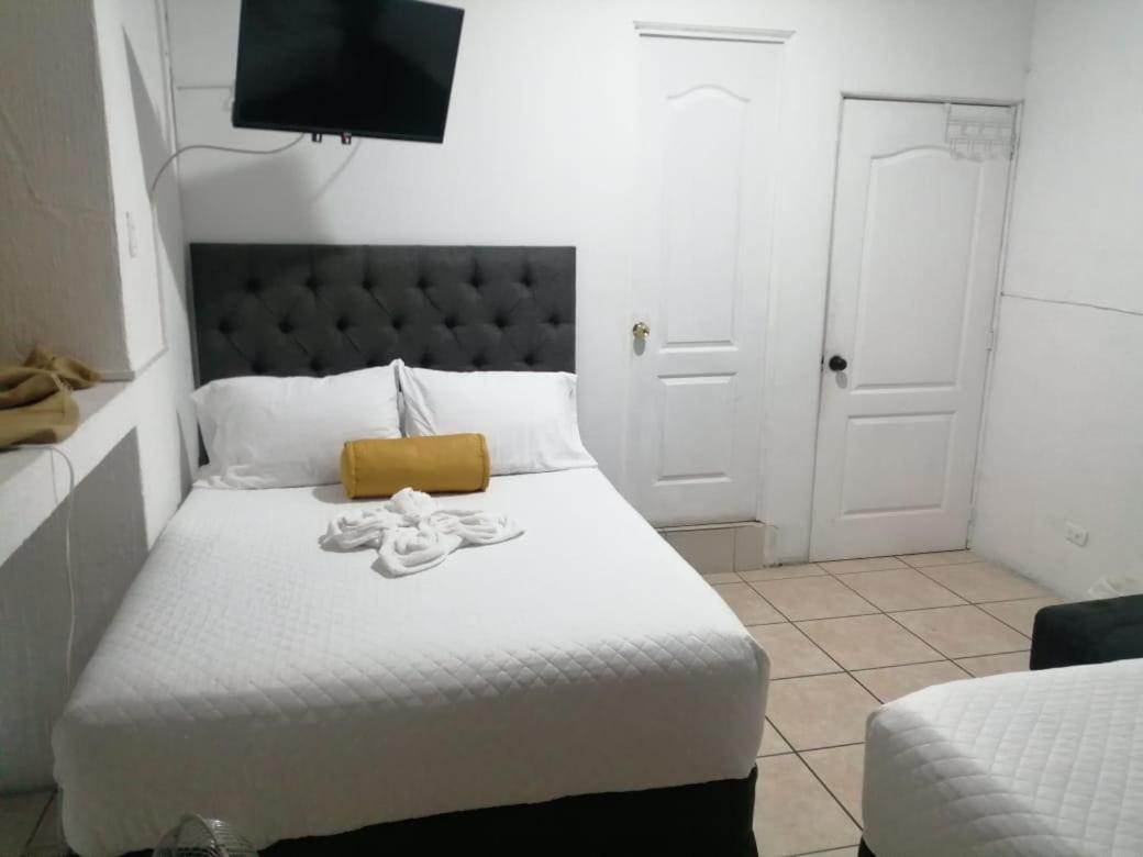 Global Airport Inn Free Shuttle Gwatemala Pokój zdjęcie